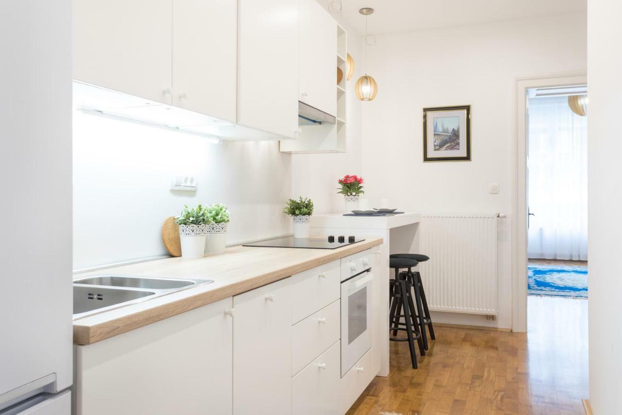 City Center Apartments Zagreb Bagian luar foto