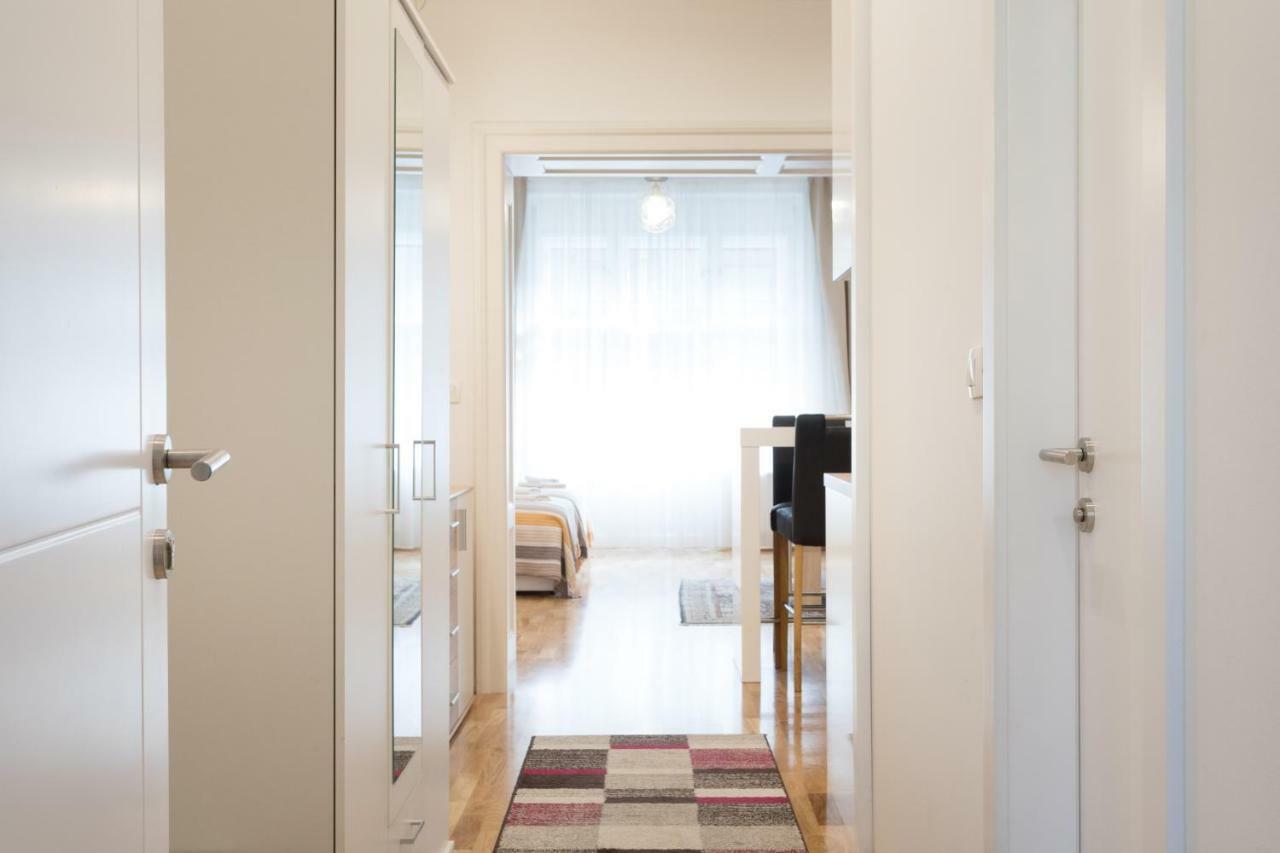 City Center Apartments Zagreb Bagian luar foto